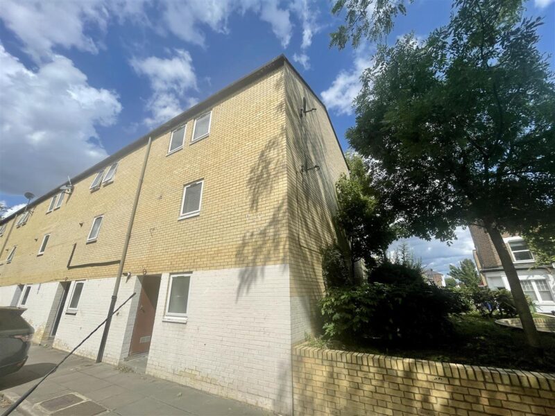 Leontine Close, Peckham