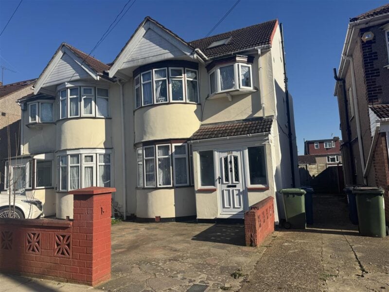 Kenmore Avenue, Harrow