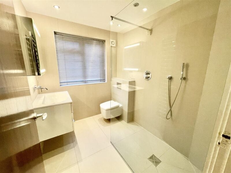 Mardon, Westfield Park, Pinner
