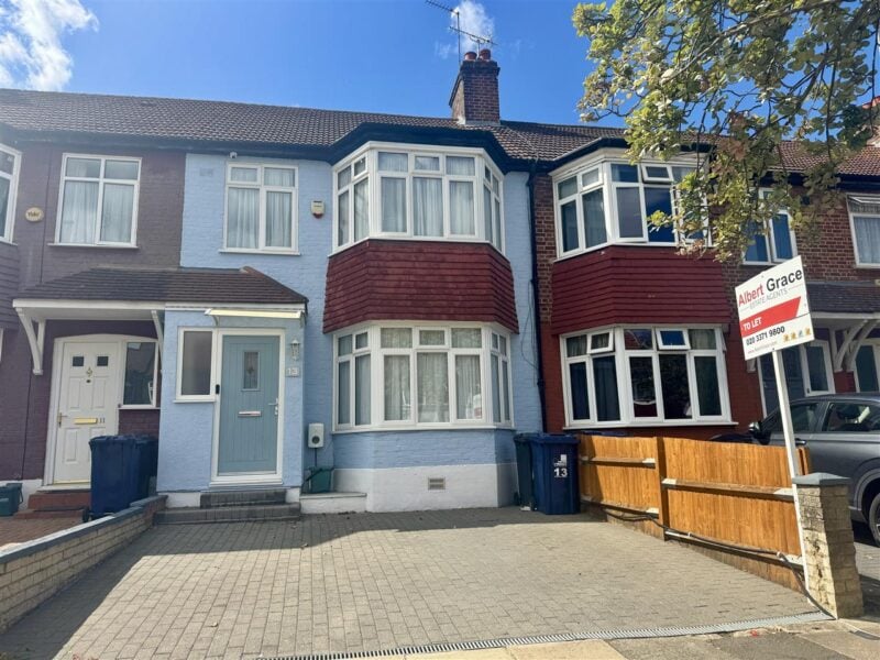 Brentmead Gardens, London